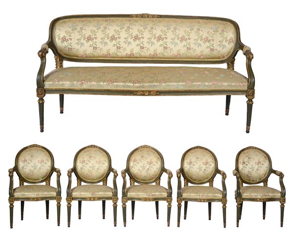 Living room composed of a sofa and five armchairs