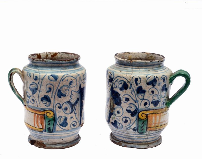 Coppia di Vasetti in Maiolica