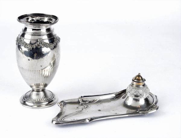 Due accessori da scrivania in argento