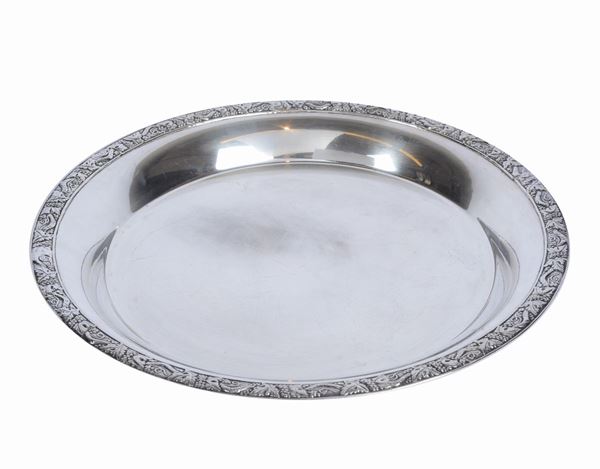 Grande vassoio circolare in metallo argentato  - Asta ANTIQUARIATO - Galleria Pananti Casa d'Aste