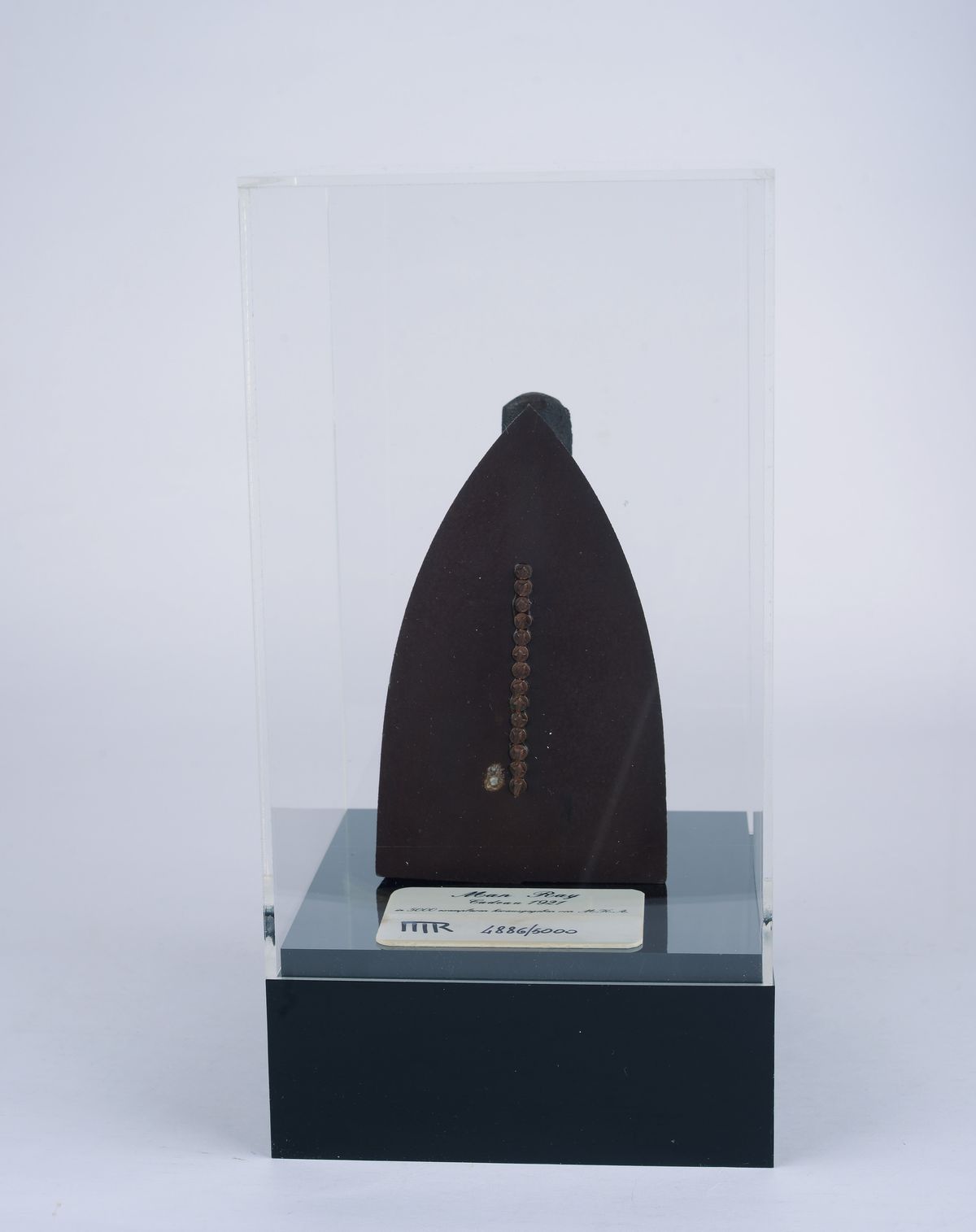 Man Ray - Cadeau