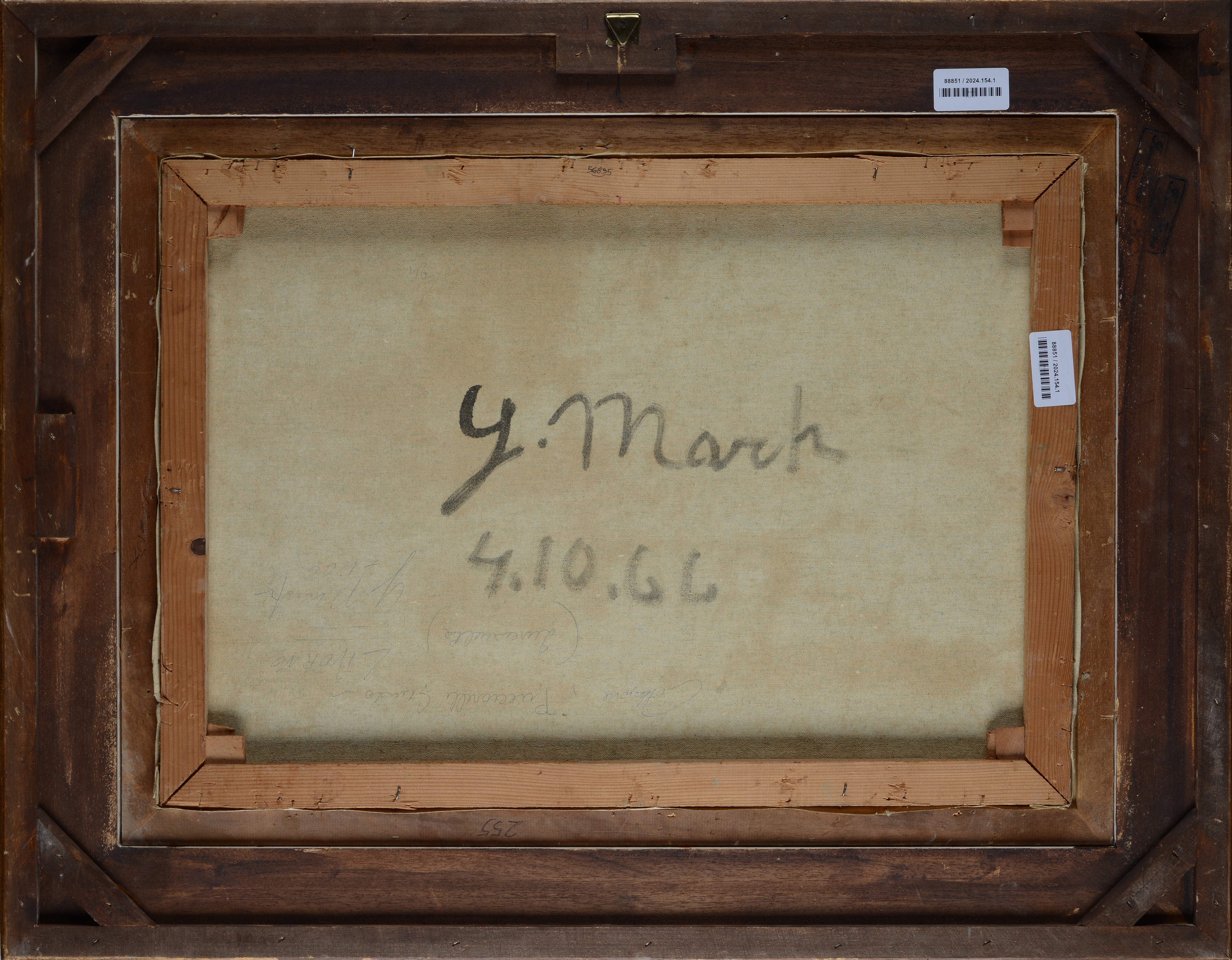 Natura morta con mare sullo sfondo