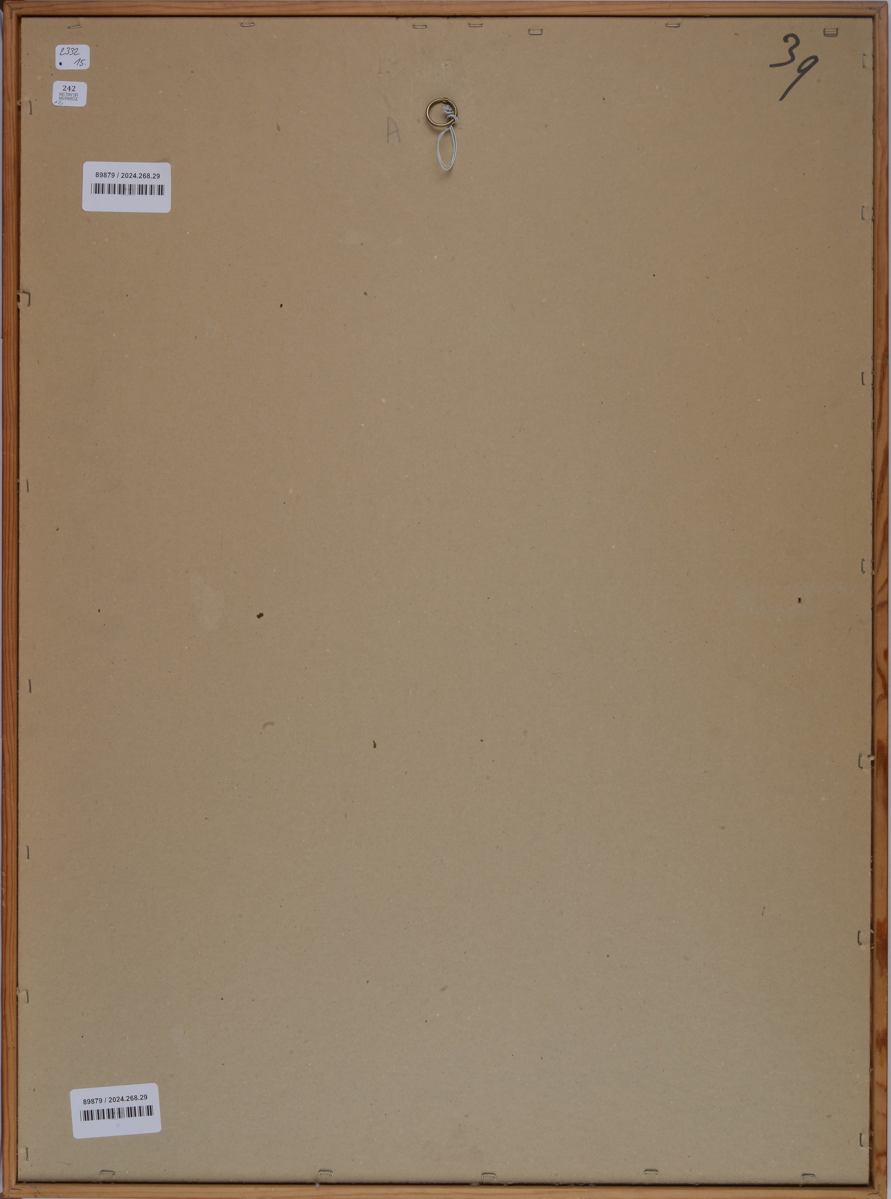 Femme qui tire son bas