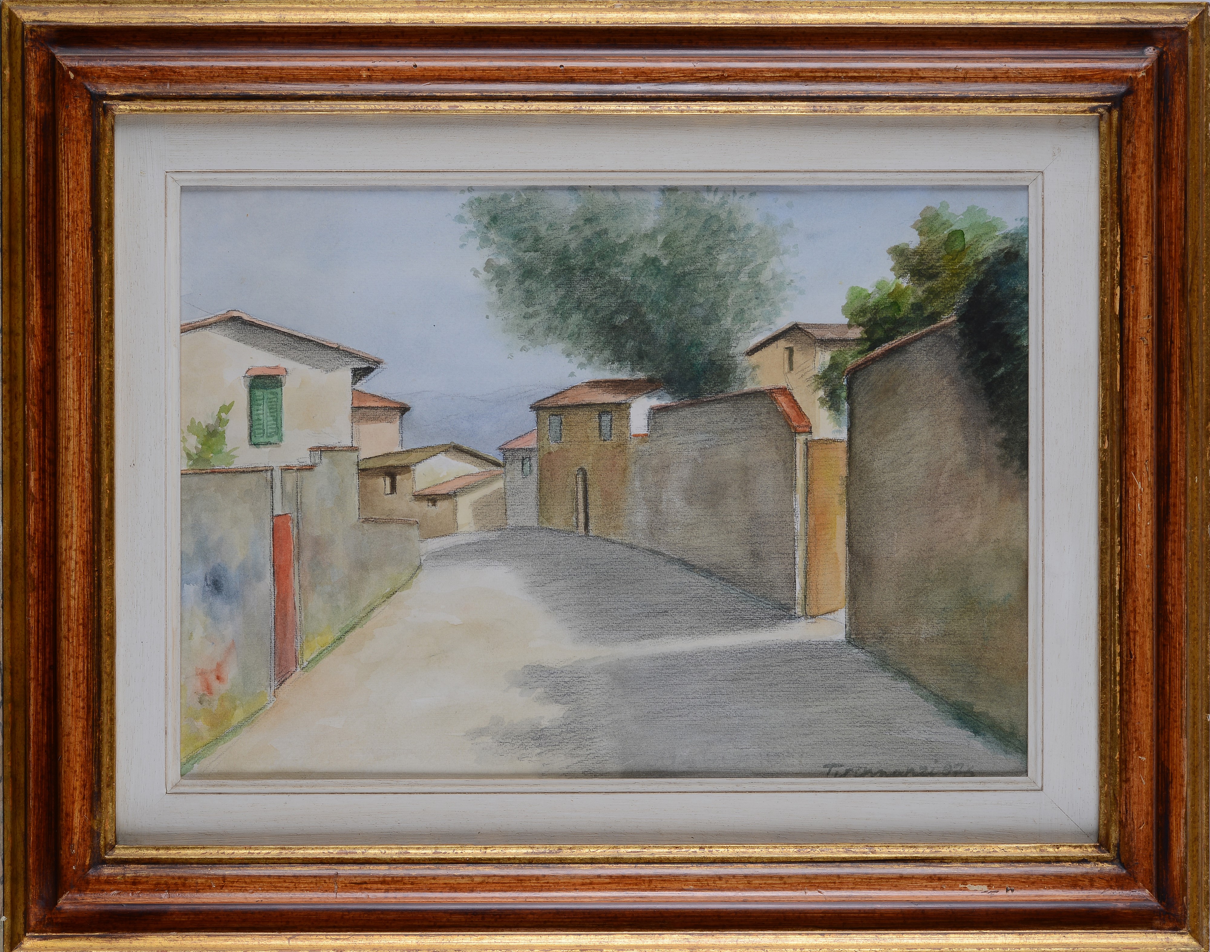 Strada con case