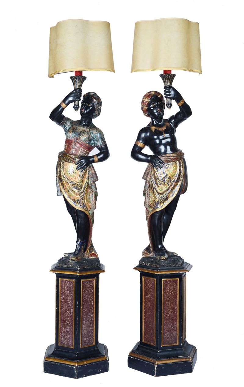 Coppia di mori reggi torcia