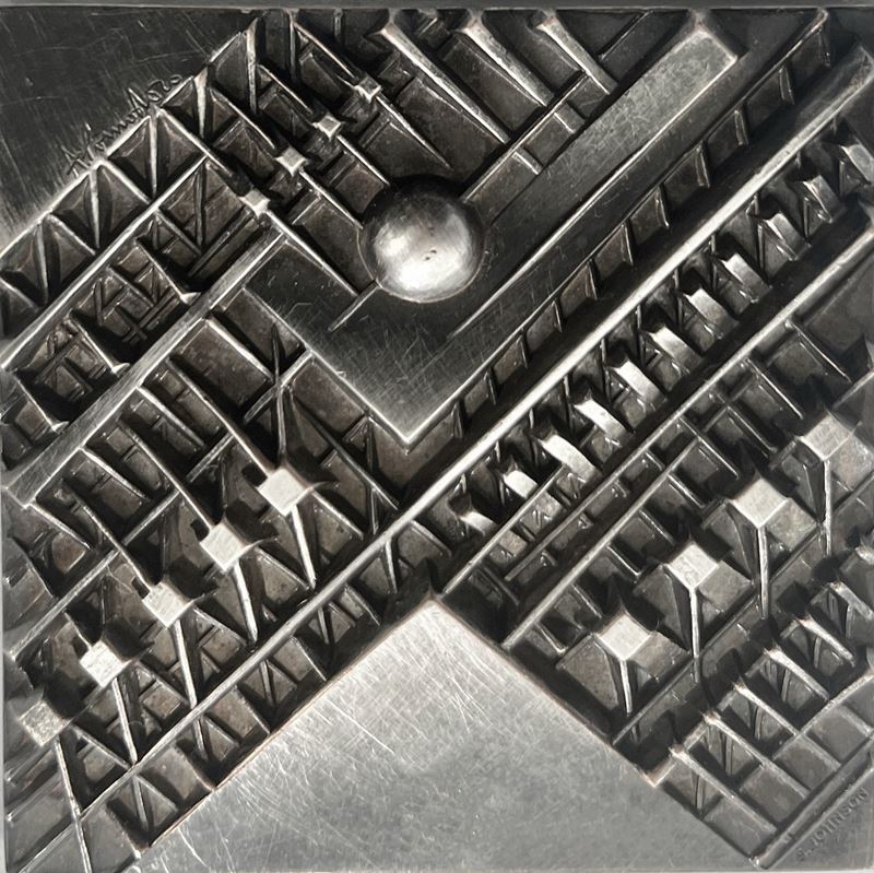 Arnaldo Pomodoro - Scultura in metallo argentato