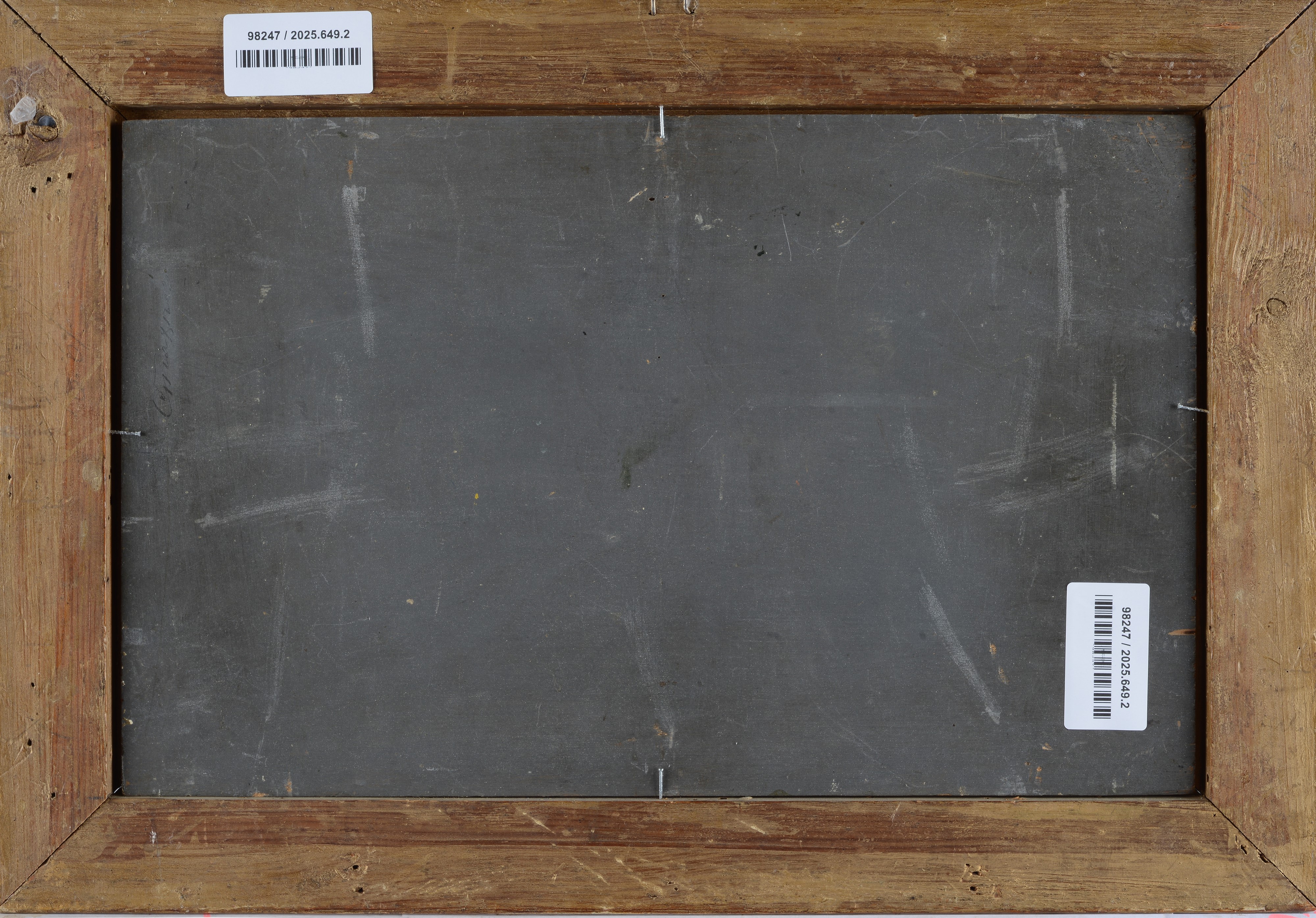 Interno con figure in costume