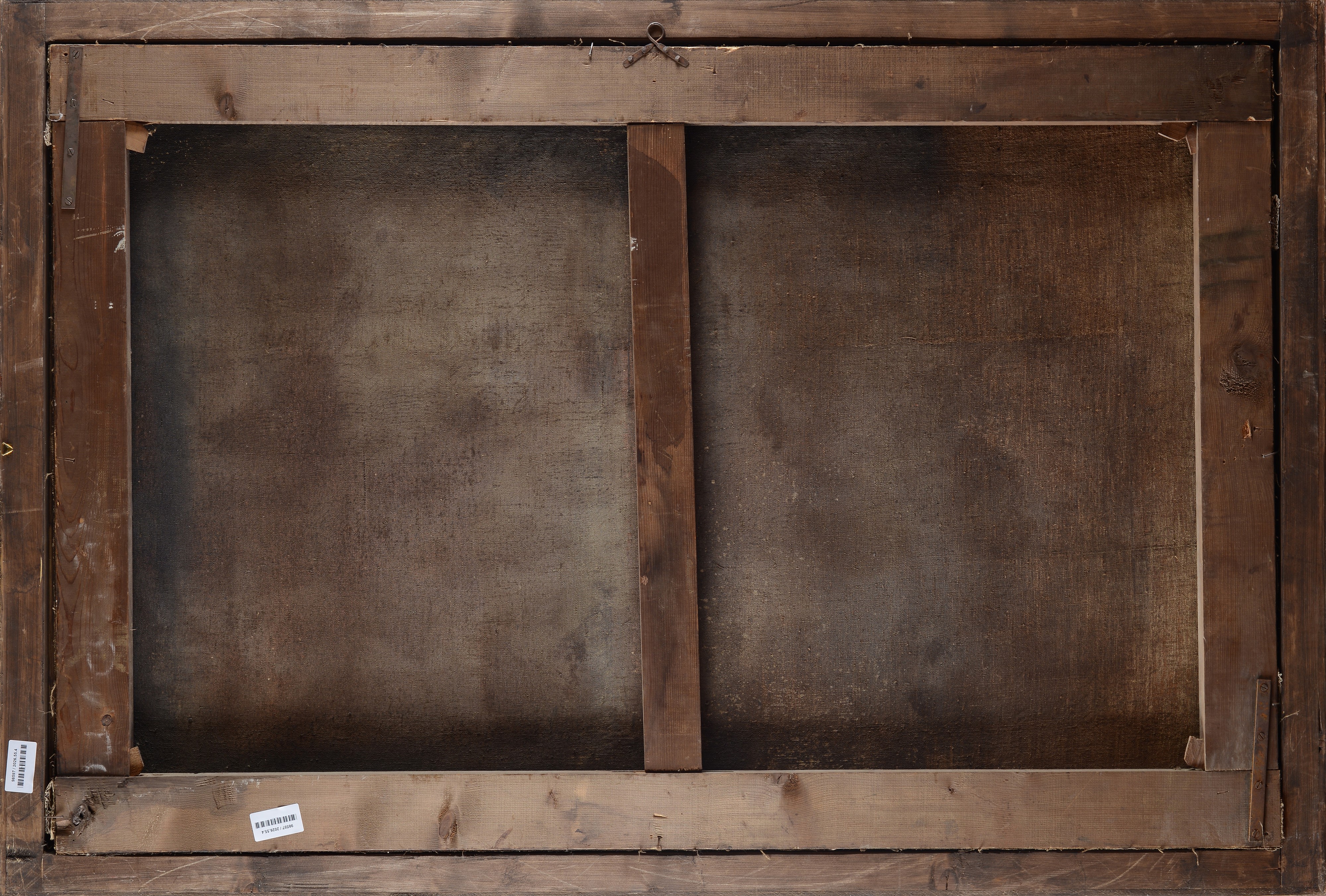 Donna con fiori e frutta