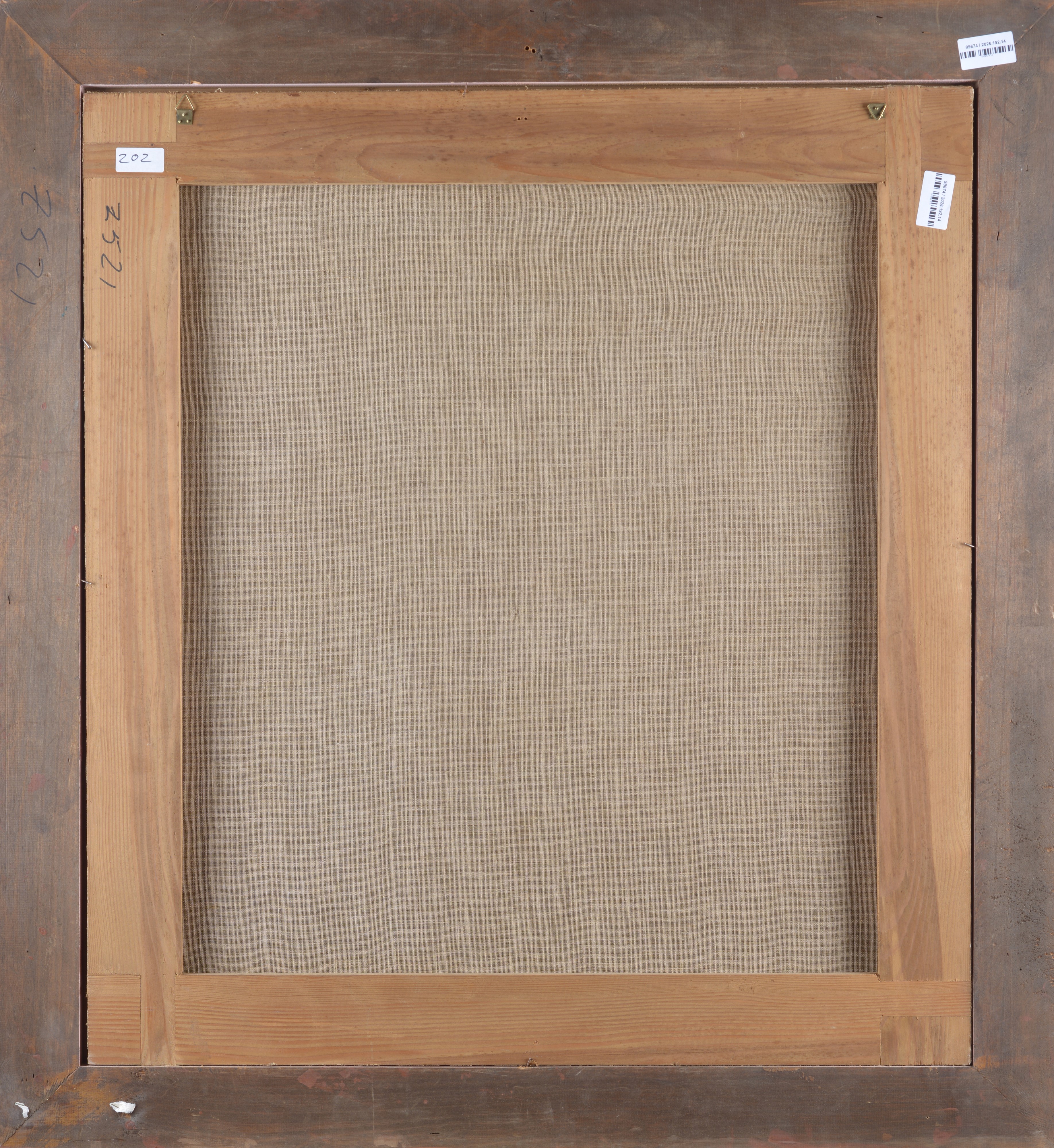 Giovinetto con bottiglie